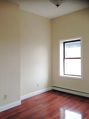 Rented by Sunrise Real Estate | media 42