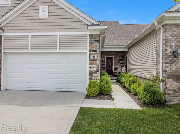 4177 Plum Village Ct, Monroe, MI 48161