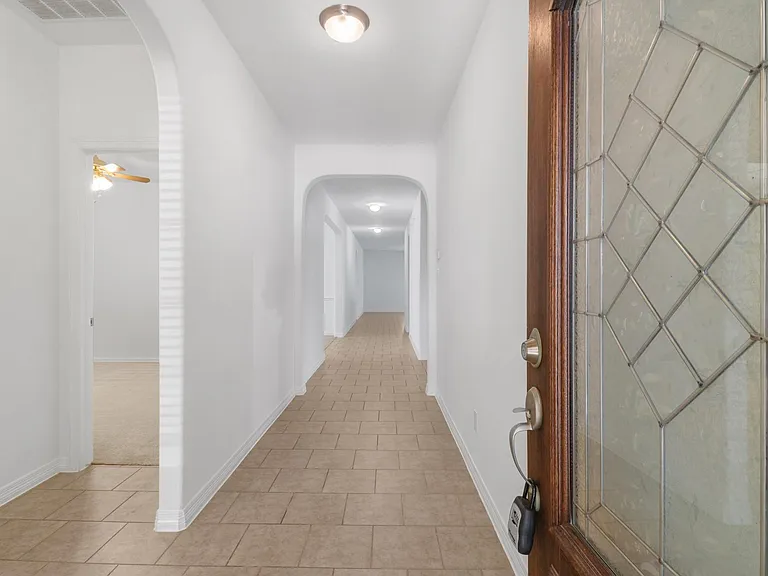 3611 Rocky Ledge Ln — Photo 4