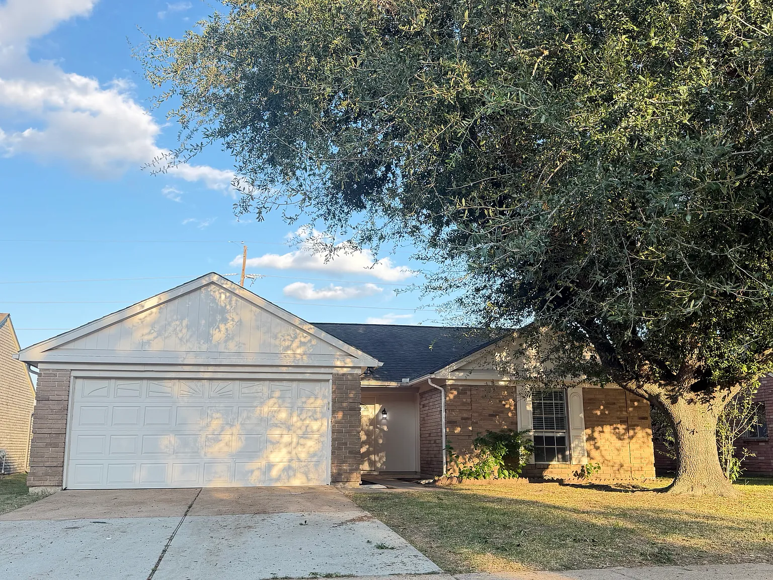 2602 Townhall Ln — Photo 1
