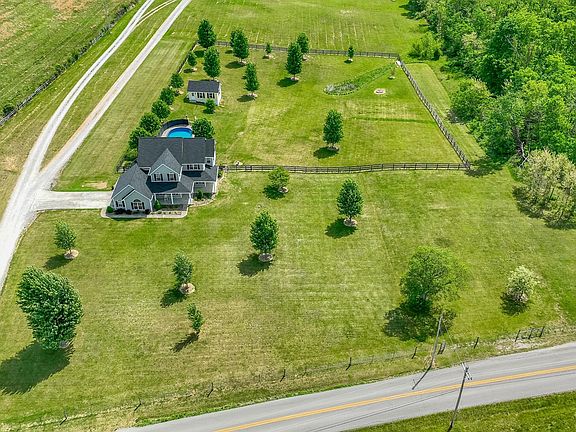 3rd image of 1913 Speedwell Rd