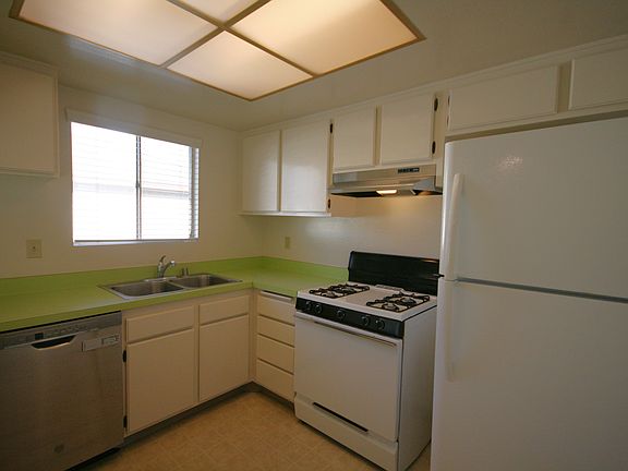 4th image of 1732 De Marietta Ave #4