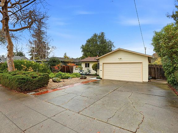 5th image of 4287 Wilkie Way