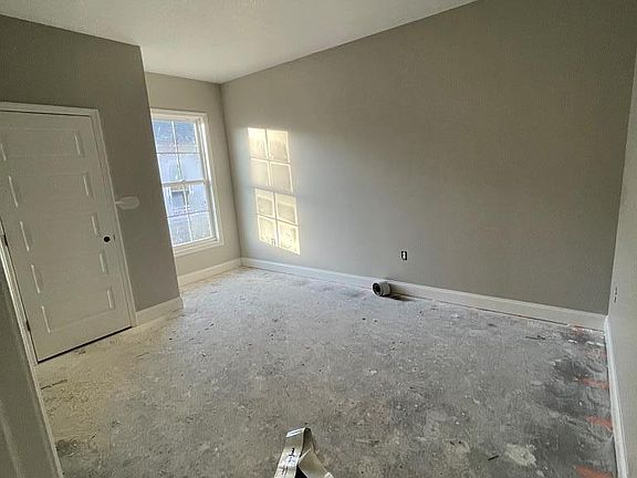 4th image of 3804 Renee Pl