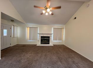 90 Rosewood Cir, Madera, CA 93637