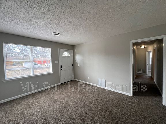 2nd image of 5082 Stacey Dr