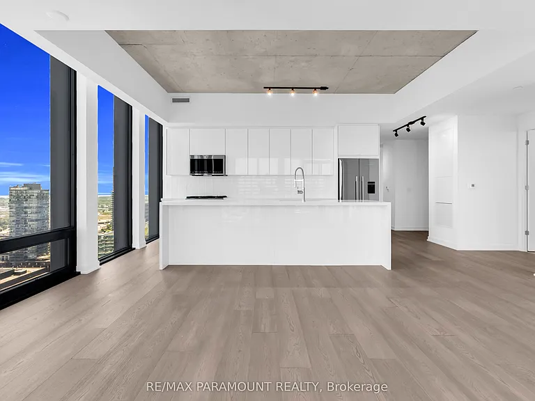 284 King St E #3104 — Photo 10