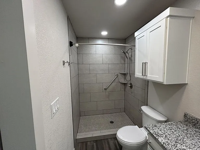 1029 N Water St — Photo 16