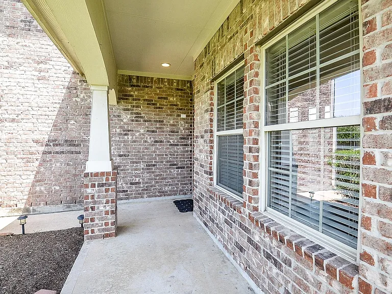 6419 Bennington Springs Dr — Photo 3