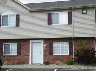 131 Northtowne St, Lebanon, IL 62254