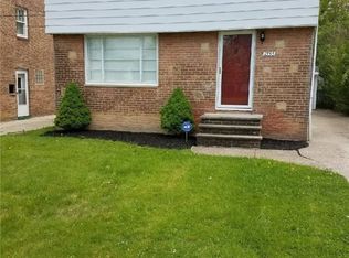 1355 Dill Rd, Cleveland, OH 44121
