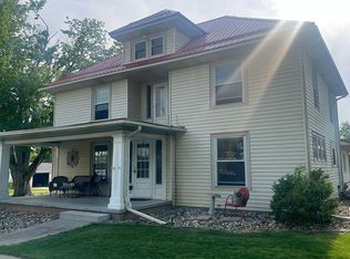 408 S Broadway St, Toledo, IA 52342