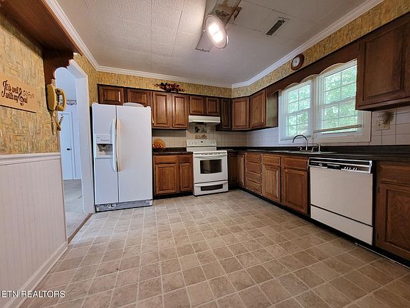 2nd image of 5514 S Briscoe Cir