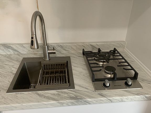 4th image of 644 Sandalwood Dr Studio B