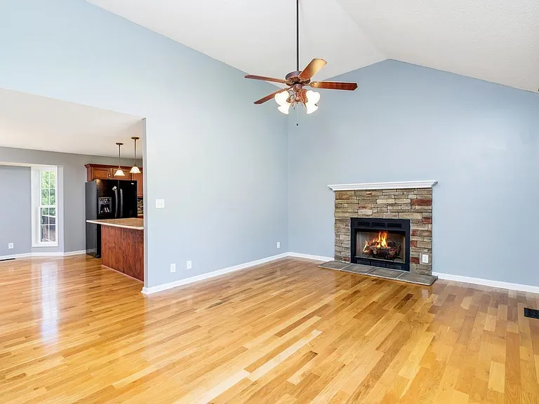 2267 Yeager Dr — Photo 16