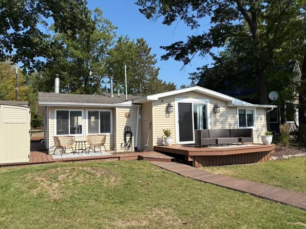 4318 Mohawk Trl, Gladwin, MI 48624