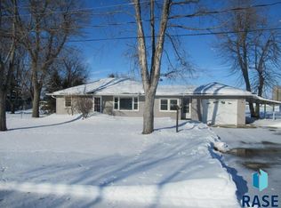 11550 109th St, Leota, MN 56153