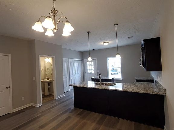 4th image of 409 Rick McCormick Dr