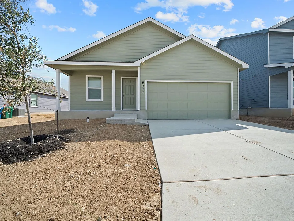 9311 Selene Pl