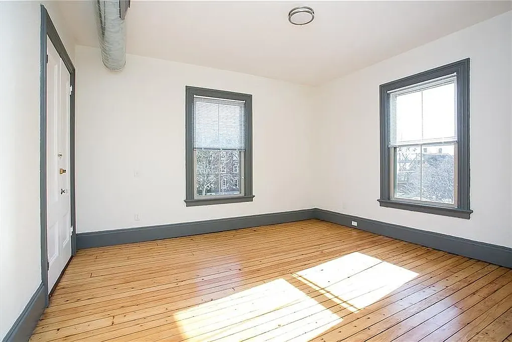 1 bed, 665 sqft, $1,900 — Photo 2