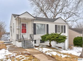 8045 Maywood St, Ralston, NE 68127