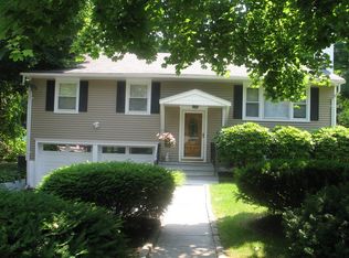 7 Orchard Dr, Yorktown Heights, NY 10598