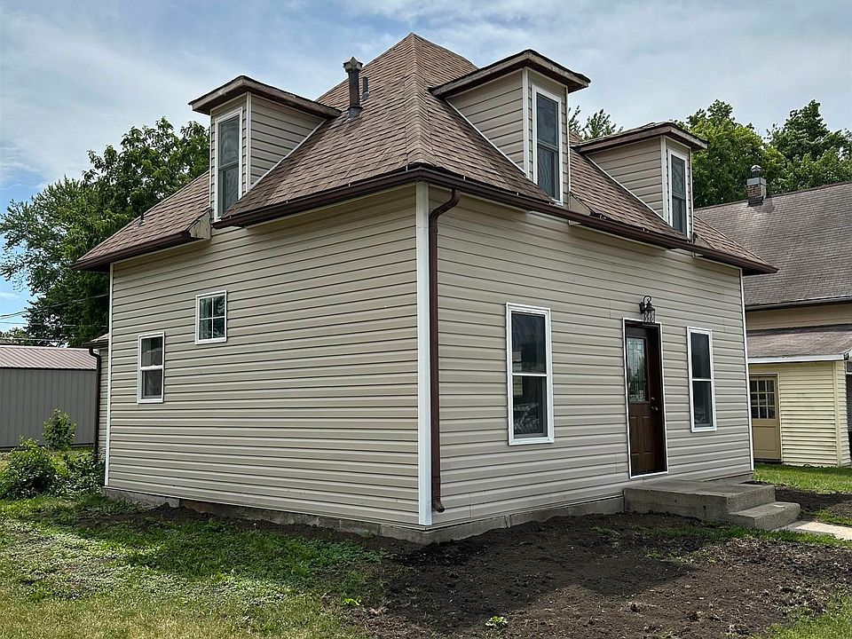 617 Oneida St, Storm Lake, IA 50588 Zillow