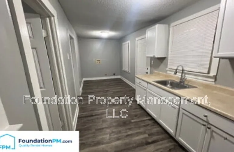444 Glankler St — Photo 4