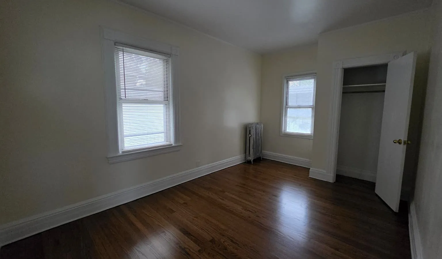 2 bed, 938 sqft, $3,000 — Photo 2