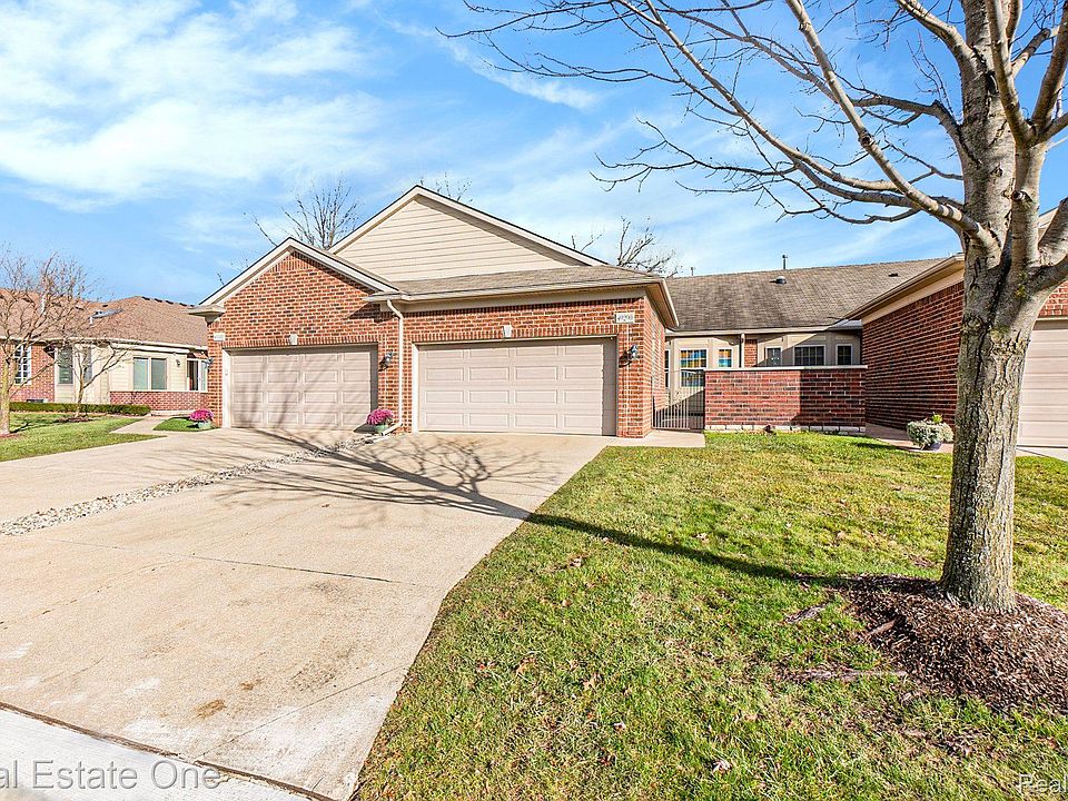 1st image of 49290 Wayburn Dr