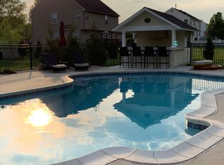 33 Maple Leaf Dr, Mullica Hill, NJ 08062