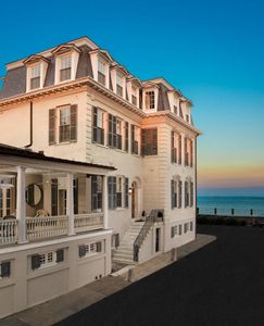 2 Water St, Charleston, SC, 29401
