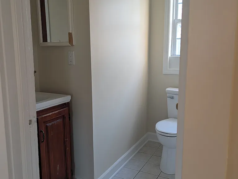 815 1/2 Woodland Ave — Photo 10