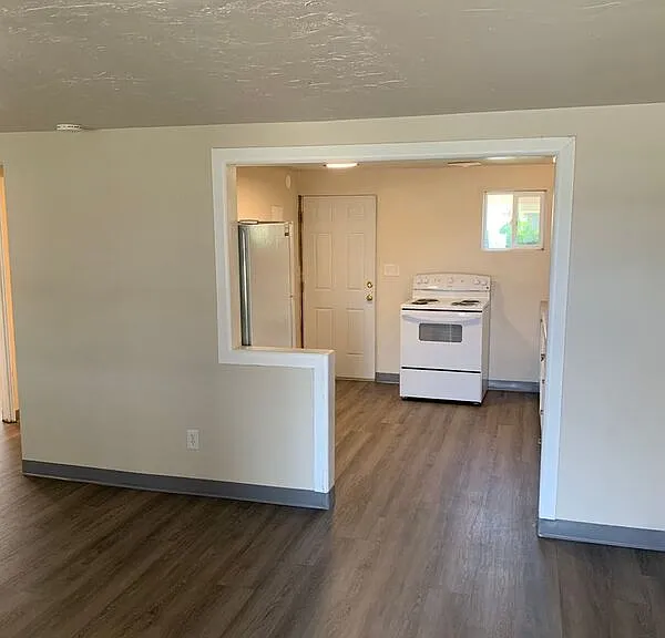 119 S Conway Pl — Photo 2