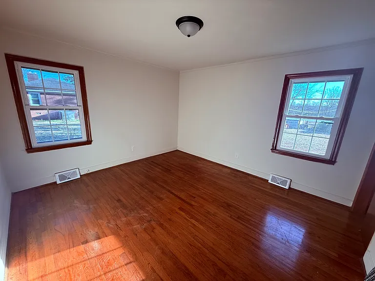 Blakedale Cir — Photo 2