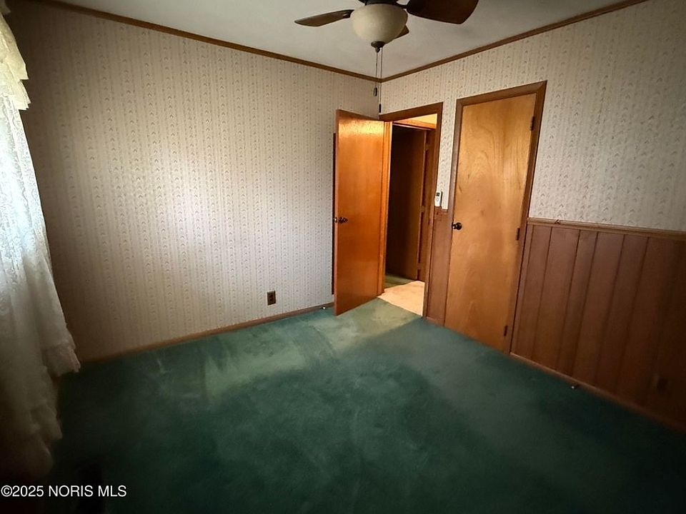 1st image of 1711 Crestwood Dr #1