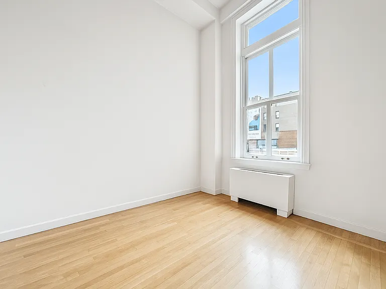 240 Centre St #3B — Photo 4