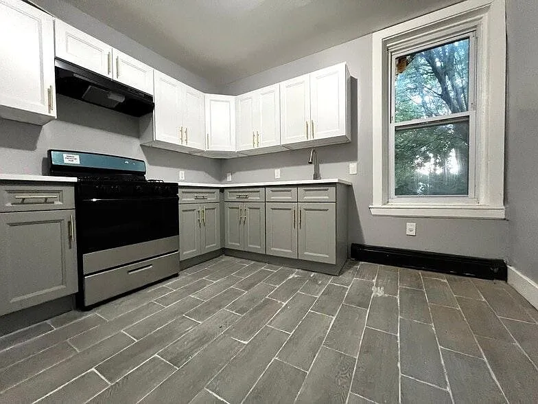 Building Photo - 12 Liberty St #B