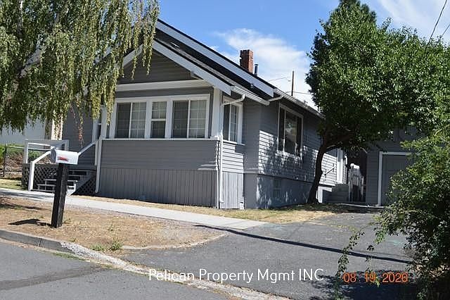 1st image of 210 McKinley St