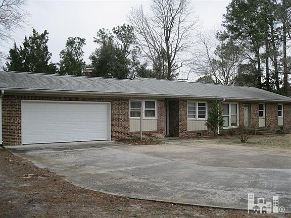 3rd image of 453 Robert E Lee Dr