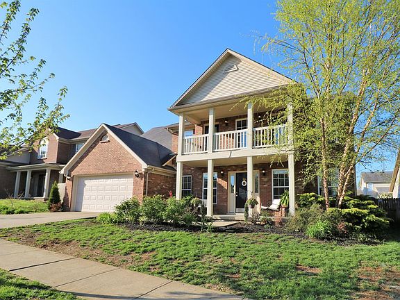 2nd image of 2824 Belle Haven Pl