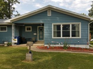 404 E 9th St, Tipton, IA 52772