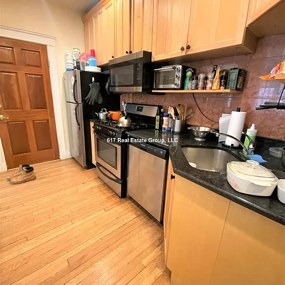 69-1 Babcock St — Photo 2