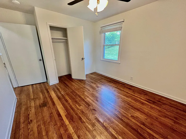 1003 Davidson St — Photo 4