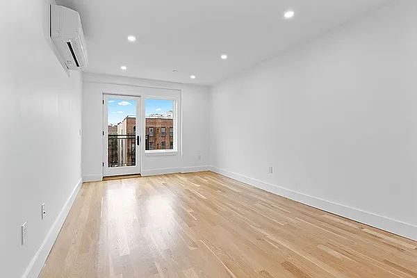 Rented by Leasing Management LLC | media 19