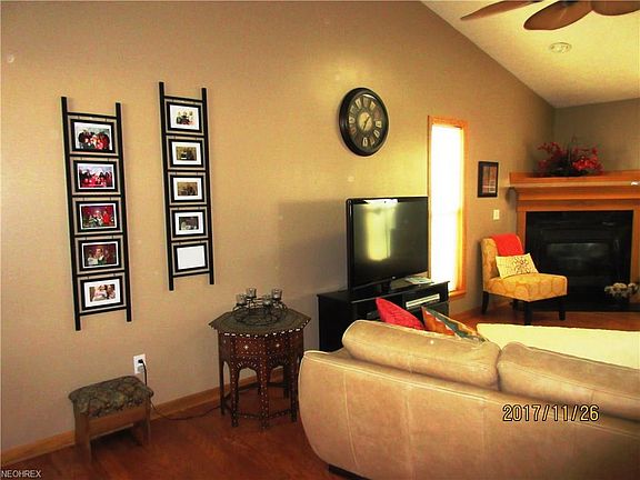 3rd image of 3977 Marsh Creek Ln