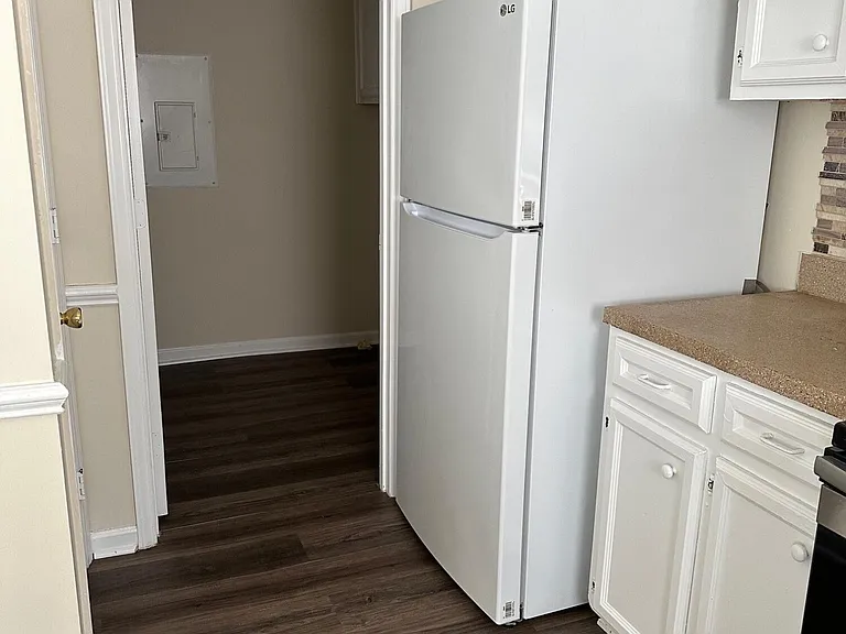 1119 Grovemont Dr #J6 — Photo 10