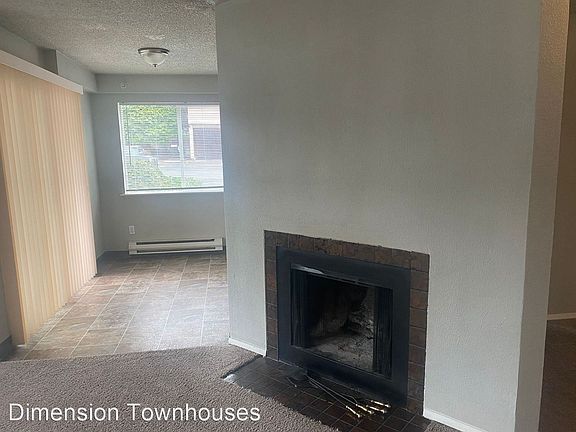 4th image of 2952 O St SE APT B