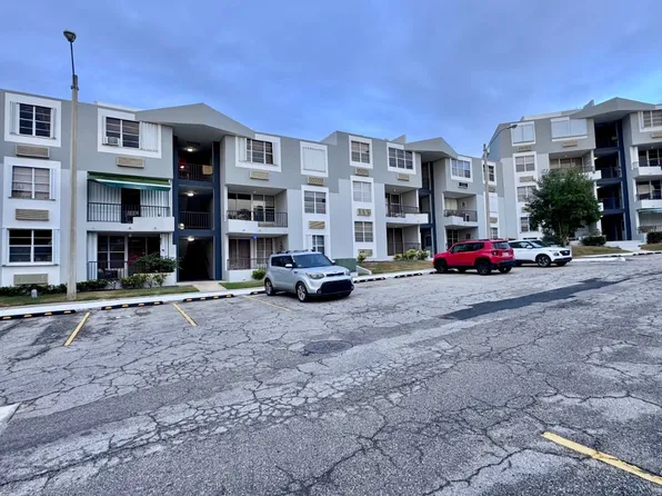 104 Villas Del Shl, Lajas, PR 00667