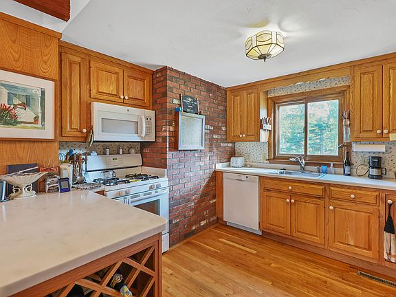 3rd image of 63 Nor' East Drive